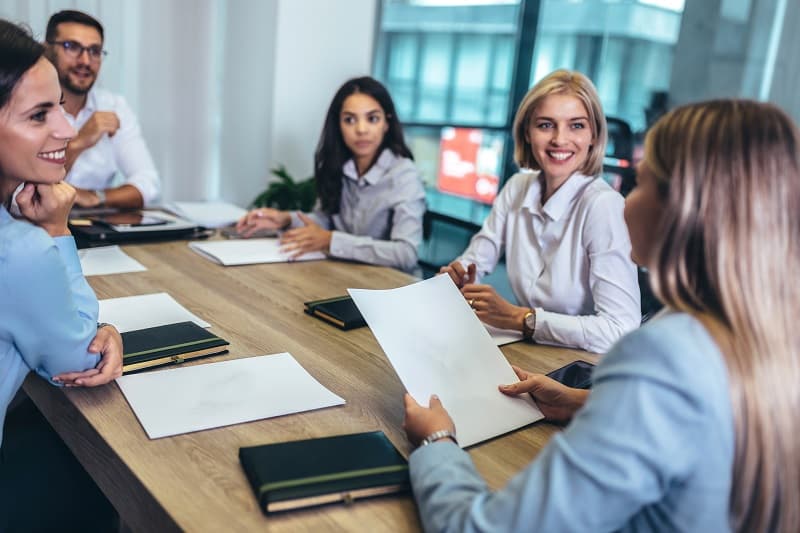 Reunião de negócios: 9 dicas infalíveis para o sucesso