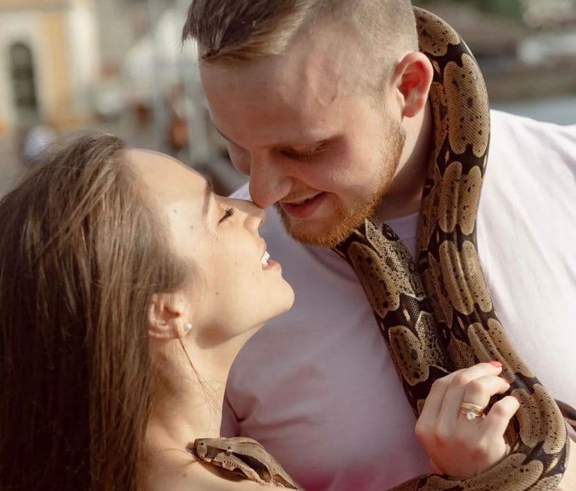 Primeiro casal que se conheceu no XYZ vai se casar